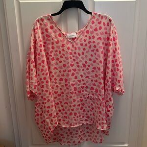 Adrienne Heart Top Oversized